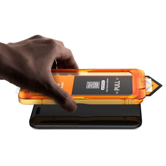 Tvrzené sklo Spigen Glas.tR AlignMaster Slim pro iPhone 17