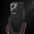 Pouzdro BENKS Kevlar pro iPhone 15 Pro Max, pro MagSafe, Carbon Fiber, černé