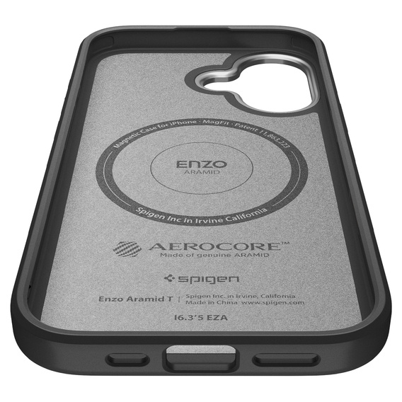Spigen Enzo Aramid MagSafe pouzdro pro iPhone 17, karbonově černé / stříbrné