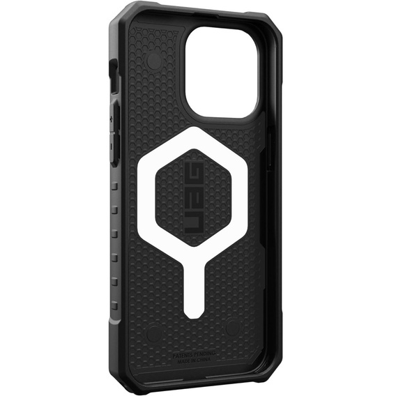 Pouzdro Urban Armor Gear pro iPhone 15 Pro Max, Pathfinder MagSafe, černé