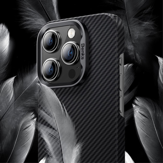Pouzdro BENKS Kevlar pro iPhone 15 Plus, Carbon Fiber, černé