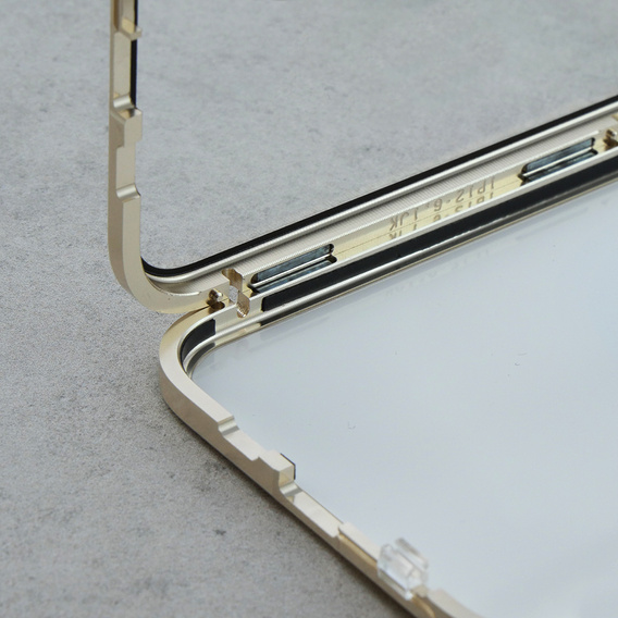 Magnetické pouzdro Dual Glass MagSafe pro iPhone 11, zlaté