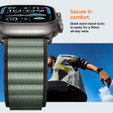 Řemínek Spigen WBF1 Band pro Apple Watch 8/9/10/11/SE/Ultra 1/2 (44/45/46/49 mm)