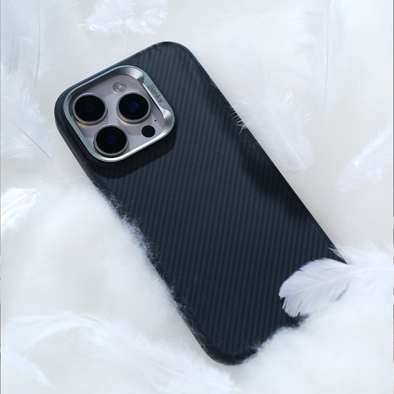 BENKS Kevlar Armor PRO Carbon Fiber 600D D065 pouzdro pro MagSafe pro iPhone 16 Pro