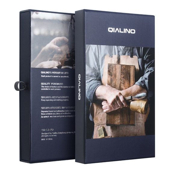 QIALINO kožené peněženkové flipové pouzdro pro iPhone 17 Pro - hnědé