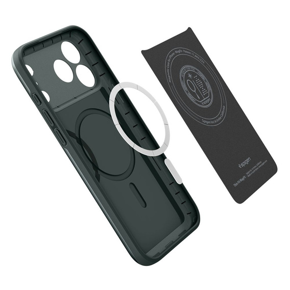 Pouzdro Spigen Thin Fit Mag – s MagSafe pro iPhone 17 Pro Max
